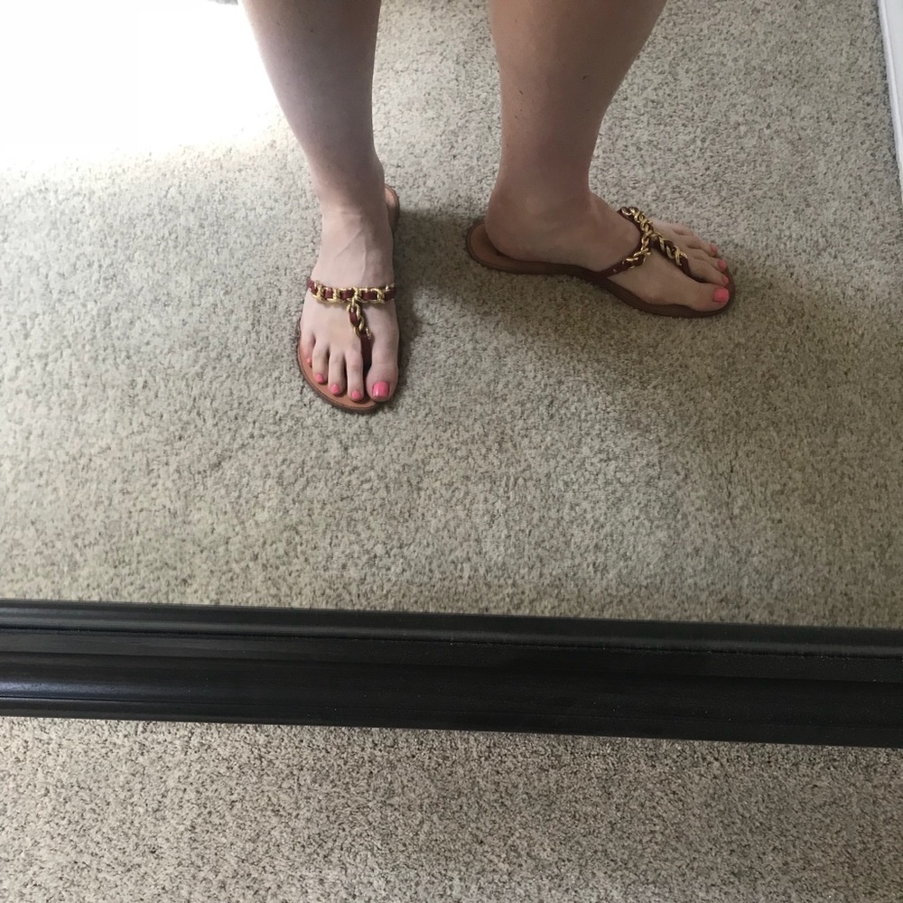 Dolce Vita red link sandal